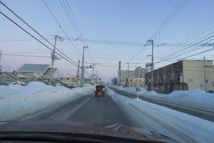 webnews今朝の北見/とん田通り、南大通り交差点から国道39号方向
