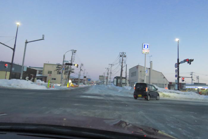 webnews今朝の北見/交差点から奥は常呂方面