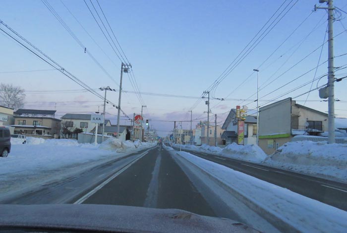 webnews今朝の北見/とん田通り、南大通り交差点から国道39号方向