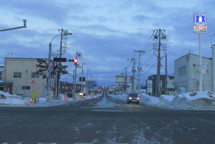 webnews今朝の北見/交差点から奥は常呂方面
