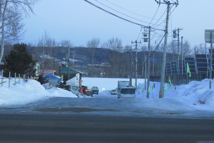 webnews�����̖k���^�����_���牜��������̉E�ݒ�h