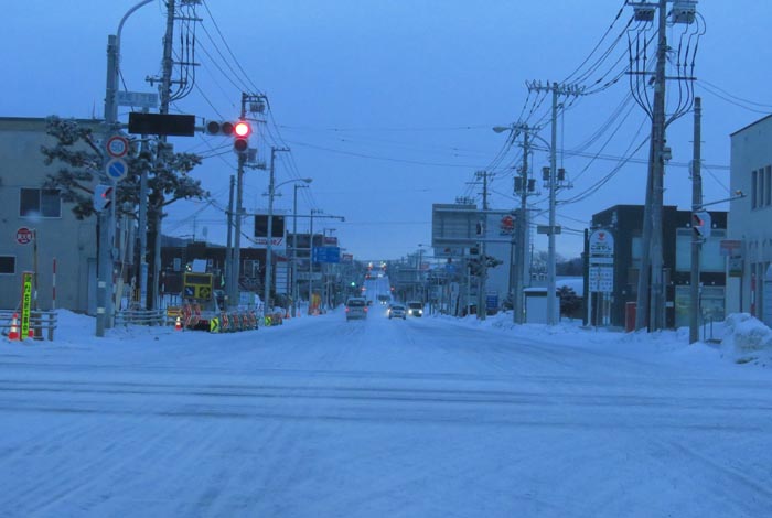 webnews今朝の北見/交差点から奥は常呂方面