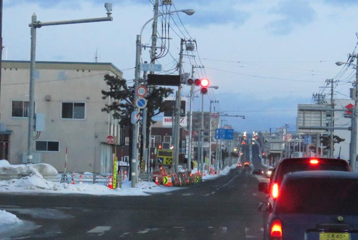 webnews今朝の北見/交差点から奥は常呂方面