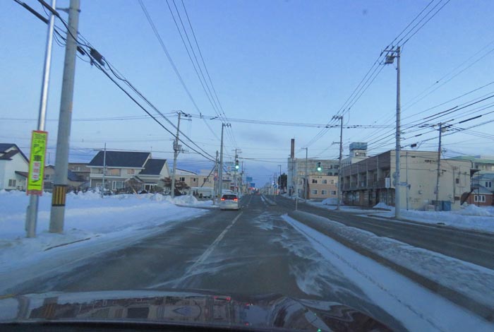 webnews今朝の北見/とん田通り、南大通り交差点から国道39号方向