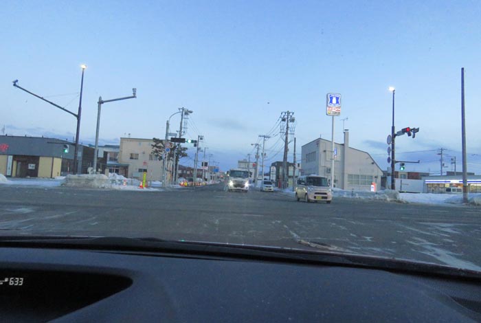 webnews今朝の北見/交差点から奥は常呂方面