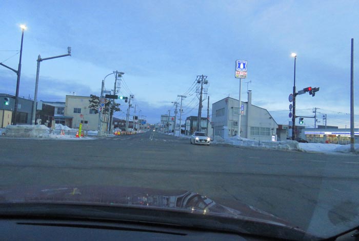 webnews今朝の北見/交差点から奥は常呂方面