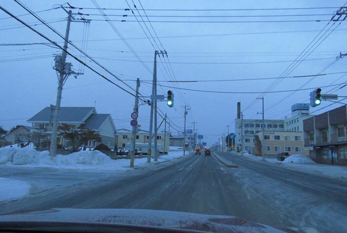 webnews今朝の北見/とん田通り、南大通り交差点から国道39号方向