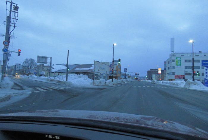 webnews今朝の北見/交差点から北4条通り側のパレスビル方向