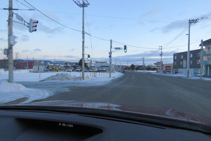 webnews今朝の北見/無加川橋を渡り南大通り交差点方向