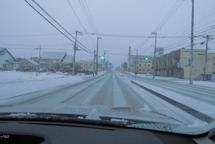 webnews今朝の北見/とん田通り、南大通り交差点から国道39号方向