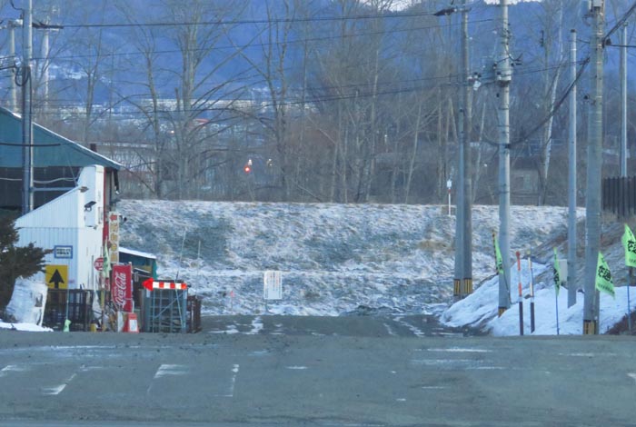 webnews�����̖k���^�����_���牜��������̉E�ݒ�h