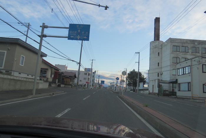 webnews今朝の北見/とん田通り、南大通り交差点から国道39号方向
