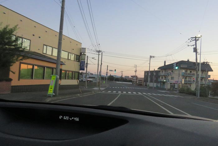 webnews今朝の北見/無加川橋を渡り南大通り交差点方向