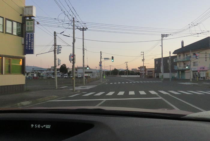 webnews今朝の北見/無加川橋を渡り南大通り交差点方向