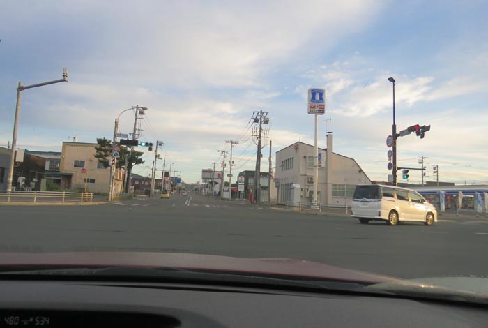 webnews今朝の北見/交差点から奥は常呂方面